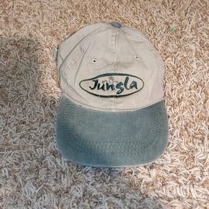 Jungle hat